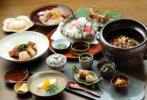 A Japanese cuisine dinner at “Restaurant YAMANOE”